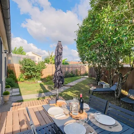 Les D'alienor-suite Acanthe Semesterbostad