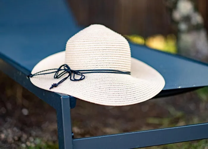 Feriehus Les D'alienor-suite Acanthe